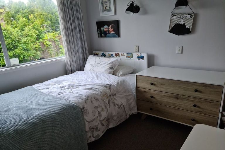 Photo of property in 65 Juniper Road, Sunnynook, Auckland, 0620