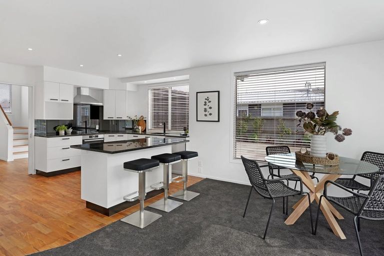 Photo of property in 218a Knowles Street, St Albans, Christchurch, 8052