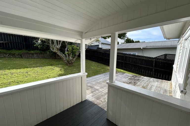 Photo of property in 41 Hillsborough Road, Hillsborough, Auckland, 1042