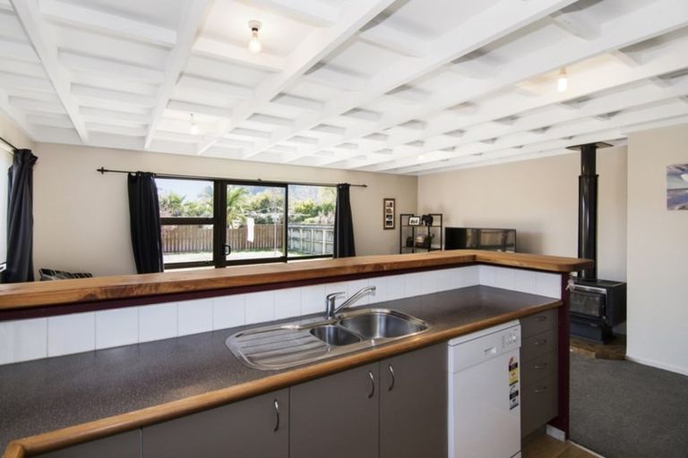 Photo of property in 1/1 Windlesham Place, Wakefield, 7025