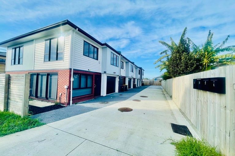 Photo of property in 10a Benton Place, Manurewa, Auckland, 2102