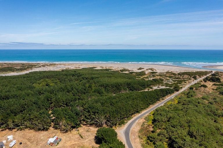 Photo of property in 97 Tangimoana Beach Road, Tangimoana, 4473