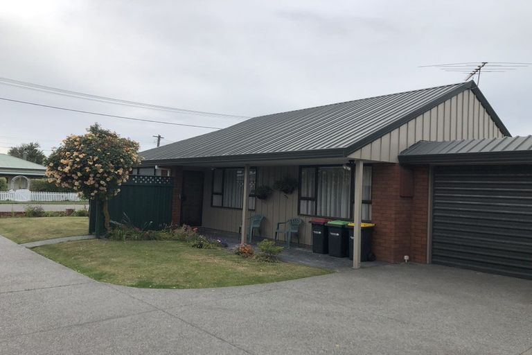 Photo of property in 1/21 Wilson Street, Islington, Christchurch, 8042