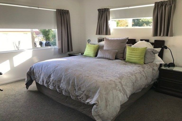 Photo of property in 2/270 Cascades Road, Botany Downs, Auckland, 2010