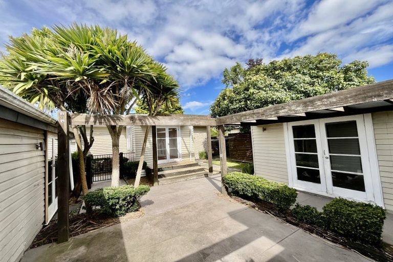 Photo of property in 17 Fox Street, Hamilton East, Hamilton, 3216