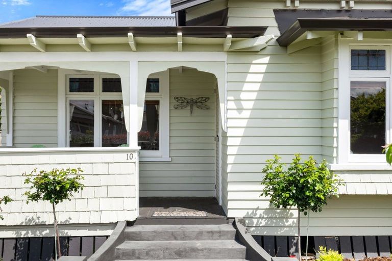 Photo of property in 10 Creagh Street, Te Awa, Napier, 4110