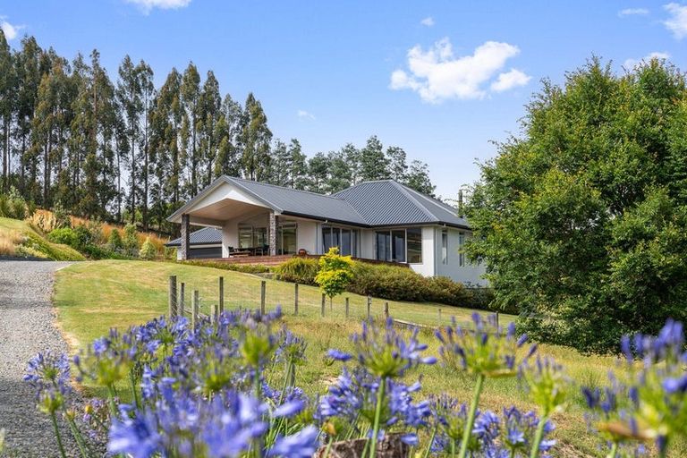 Photo of property in 117 Lees Pakaraka Road, Te Ore Ore, Masterton, 5886