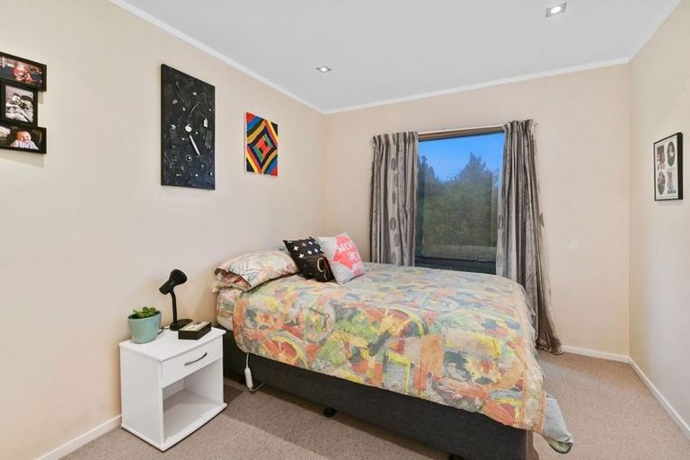 Photo of property in 7a Ramonda Close, Bayview, Auckland, 0629