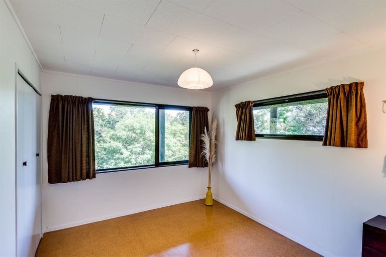 Photo of property in 27 Burns Road, Hospital Hill, Napier, 4110