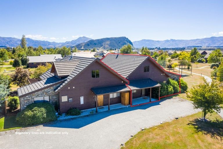 Photo of property in Heritage Village, 9 Villa Lane, Wanaka, 9382