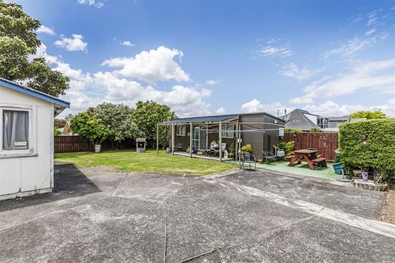 Photo of property in 17 Totara Road, Manurewa, Auckland, 2102