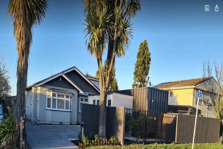 Photo of property in 11 Dallas Street, Riccarton, Christchurch, 8041