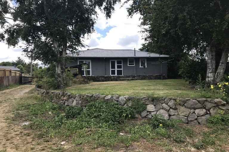 Photo of property in 4 Kahu Street, Utuhina, Rotorua, 3015