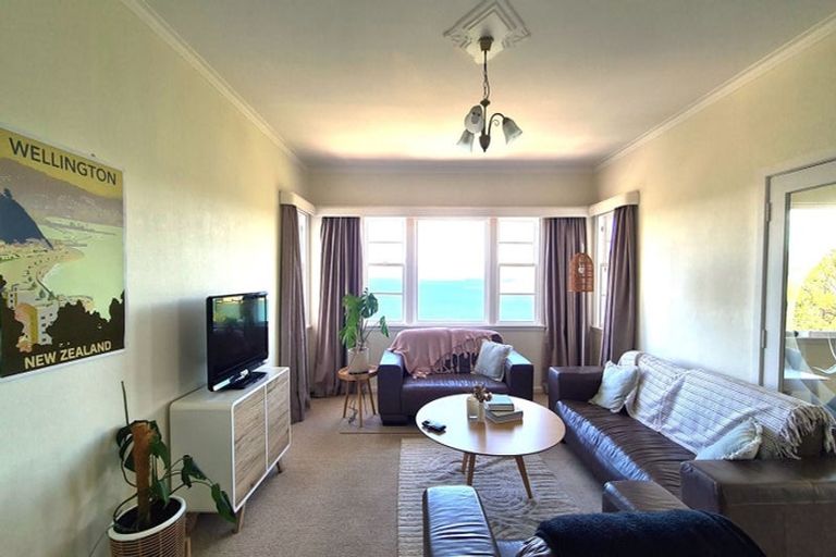 Photo of property in 122 Grafton Road, Roseneath, Wellington, 6011