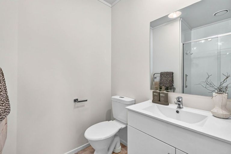 Photo of property in 17 Macfarlane Street, Hamilton East, Hamilton, 3216