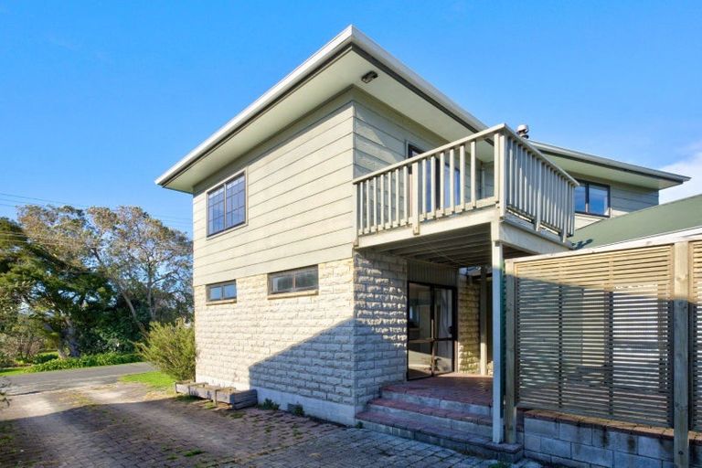 Photo of property in 20 Lysnar Street, Okitu, Gisborne, 4010