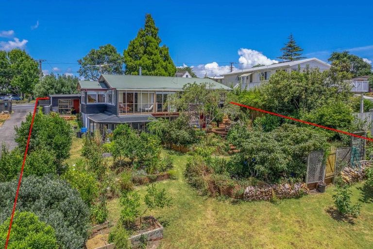Photo of property in 275 Don Buck Road, Massey, Auckland, 0614
