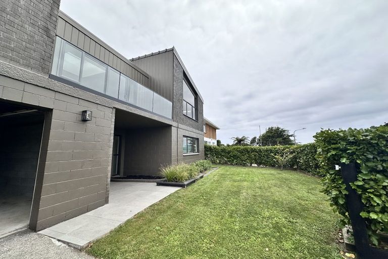 Photo of property in 20 Tiverton Crescent, Whalers Gate, New Plymouth, 4310