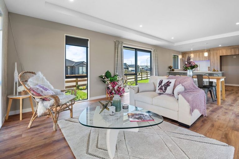 Photo of property in 2 Kotua Street, Woodend, 7610