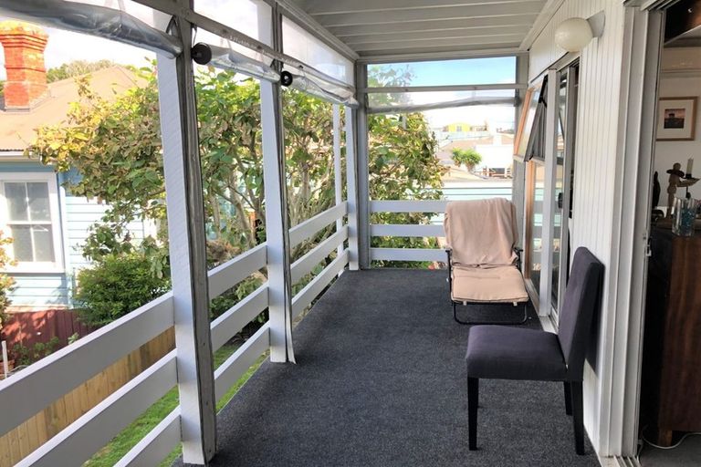 Photo of property in 6/66 Victoria Road, Devonport, Auckland, 0624
