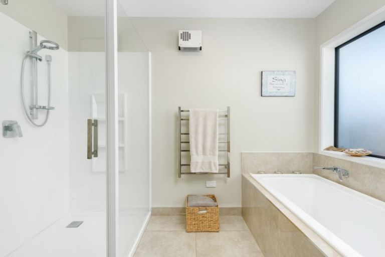 Photo of property in 123 Palm Springs Boulevard, Papamoa Beach, Papamoa, 3118