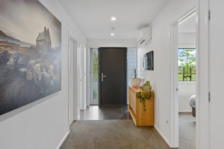 Photo of property in 5 Weruweru Street, Marshland, Christchurch, 8083