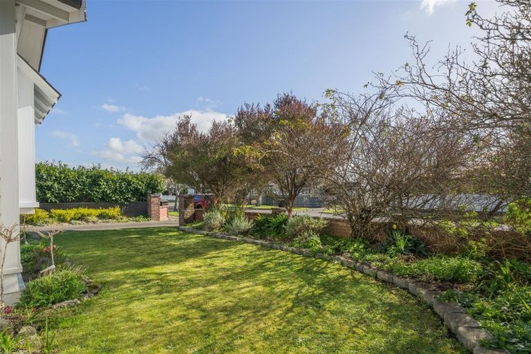 Photo of property in 34 Argyle Avenue, Takaro, Palmerston North, 4410