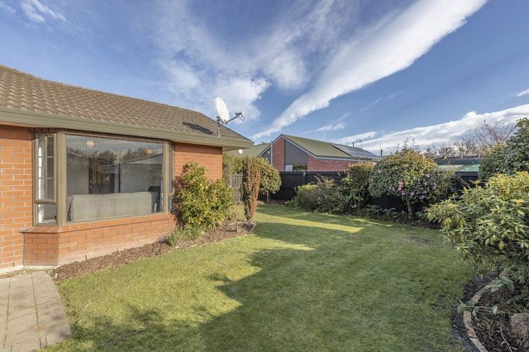Photo of property in 2/38 Greenock Street, Redwood, Christchurch, 8051