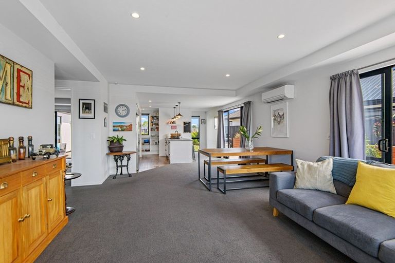 Photo of property in 59 Cameo Grove, Marshland, Christchurch, 8083