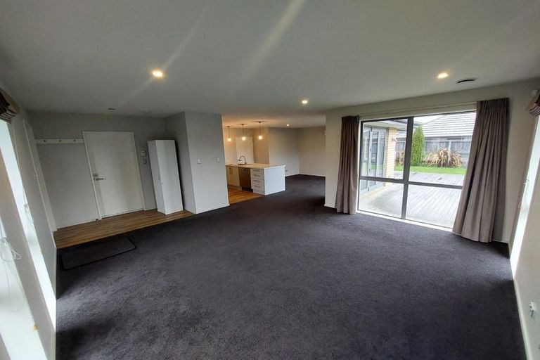 Photo of property in 9 Rossall Crescent, Rolleston, 7615