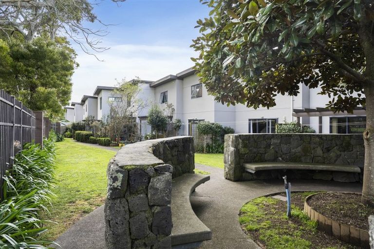 Photo of property in 40/42 Holly Street, Avondale, Auckland, 1026