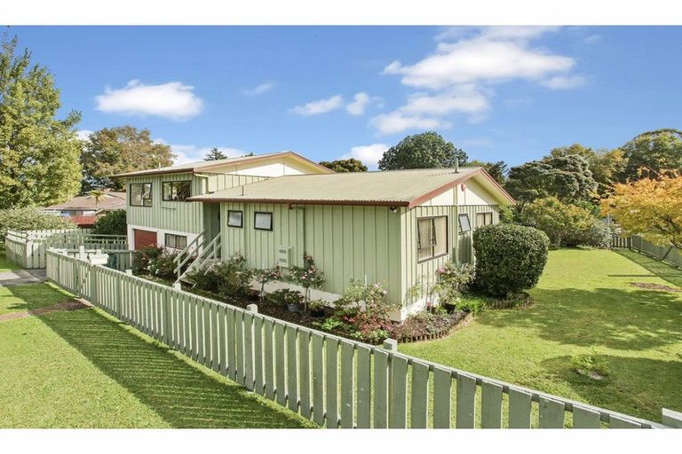 Photo of property in 9 Balmerino Avenue, Red Hill, Papakura, 2110