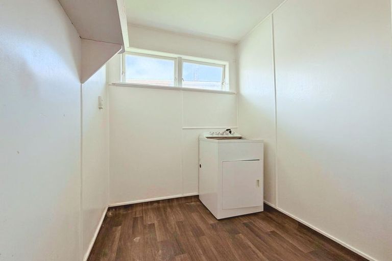 Photo of property in 5-7 Hazard Grove, Cannons Creek, Porirua, 5024