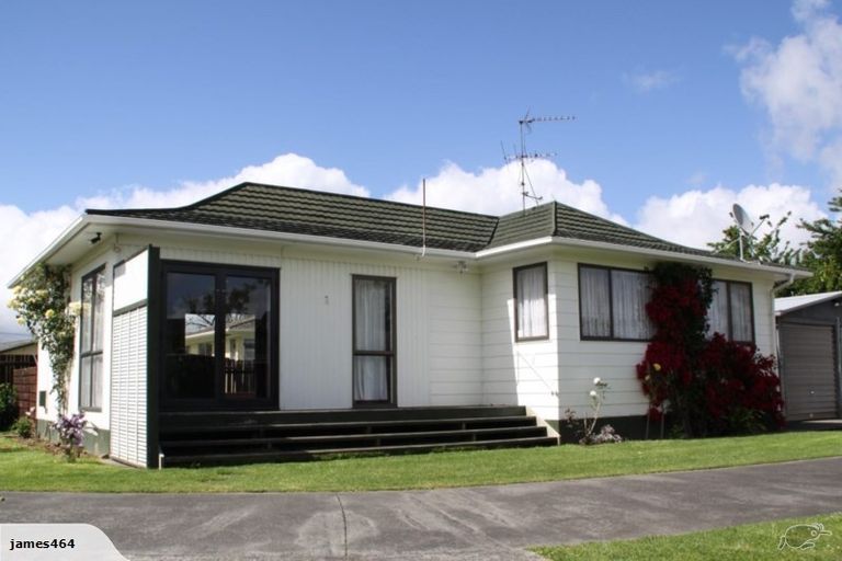Photo of property in 20 Station Road, Takanini, 2112