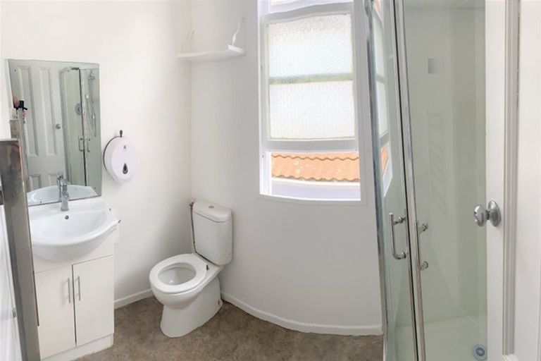 Photo of property in 138 Brougham Street, Mount Victoria, Wellington, 6011