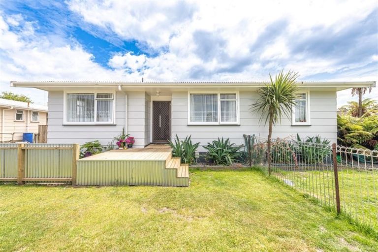 Photo of property in 11 Wembley Place, Whanganui East, Whanganui, 4500