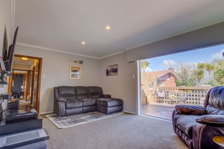 Photo of property in 17 Macmurdo Avenue, Glenview, Hamilton, 3206