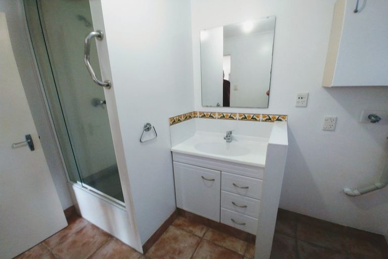 Photo of property in 5 Markham Place, Bucklands Beach, Auckland, 2012