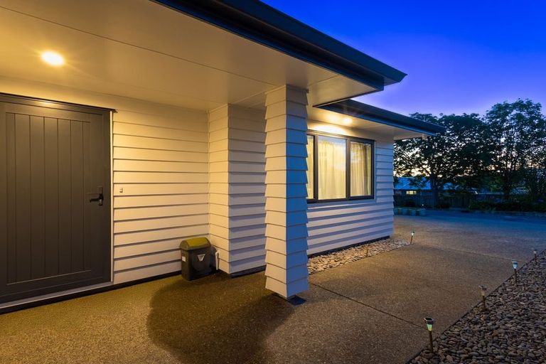 Photo of property in 16a Utauta Street, Waikanae, 5036