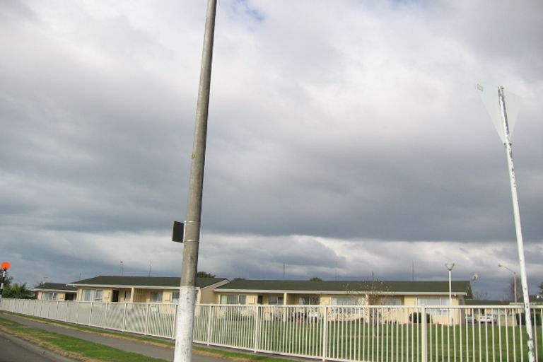 Photo of property in 55 Coventry Avenue, Tamatea, Napier, 4112