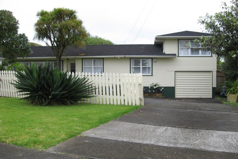 Photo of property in 3 Ridgemount Rise, Mangere Bridge, Auckland, 2022