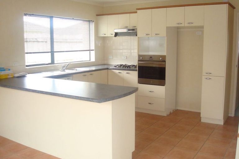 Photo of property in 7 Ardkeen Place, East Tamaki, Auckland, 2016