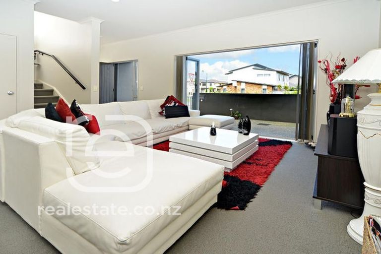 Photo of property in 14 Birchlands Road, Flat Bush, Auckland, 2019