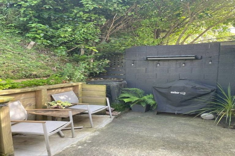 Photo of property in 1/4 Baroda Street, Khandallah, Wellington, 6035