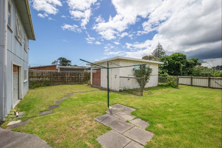 Photo of property in 5 Ngatiawa Street, Himatangi Beach, Foxton, 4891