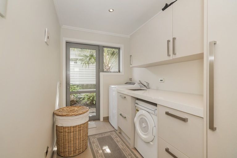 Photo of property in 3 Little George Place, Whitianga, 3510