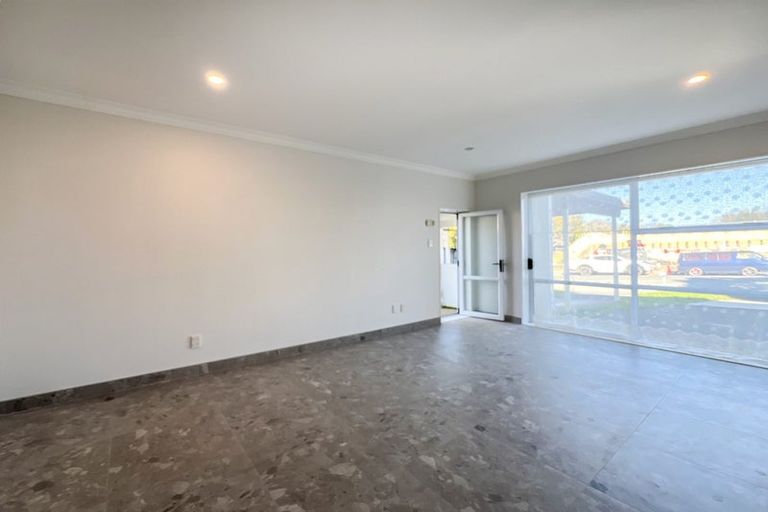 Photo of property in 1/12 Meadway, Sunnyhills, Auckland, 2010