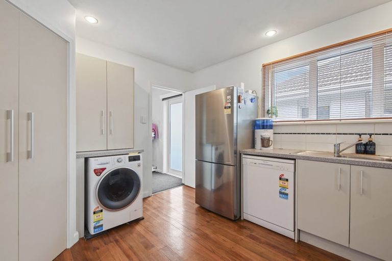 Photo of property in 1/204 Greers Road, Bryndwr, Christchurch, 8053