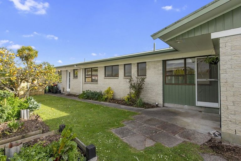 Photo of property in 3 Louise Place, Riverlea, Hamilton, 3216