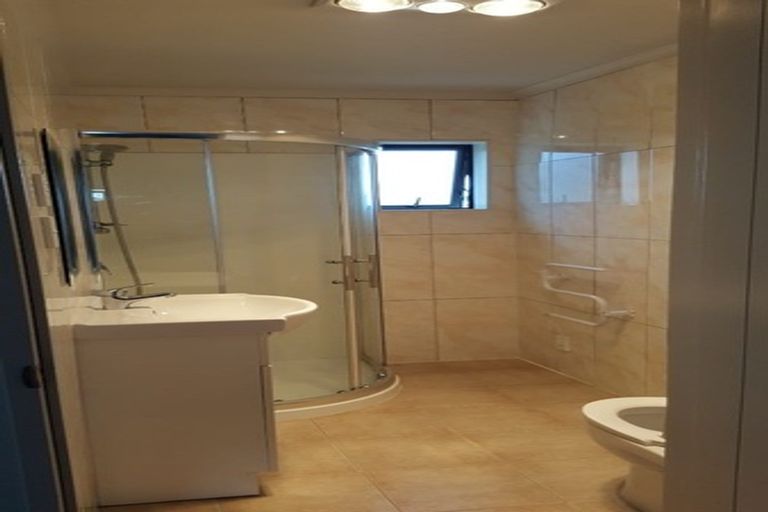 Photo of property in 45j Brandon Road, Glen Eden, Auckland, 0602